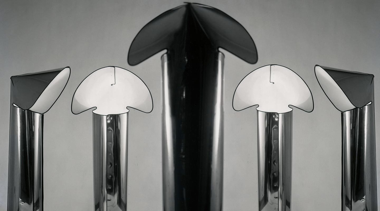 Chiara floor bellini flos F1590056 product life 1440x802 3 Chiara floor bellini flos F1590056 product life 1440x802 3