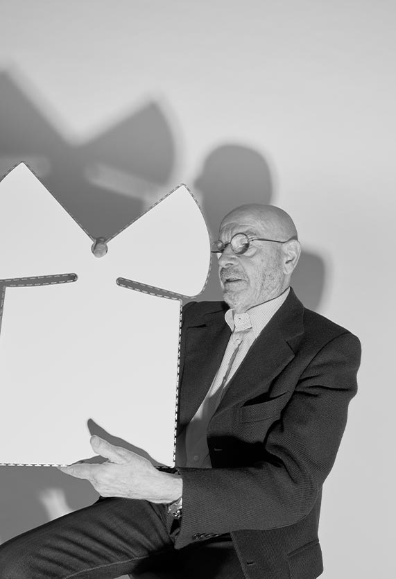 Chiara table bellini flos F15950 product life 571x835 05 Chiara table bellini flos F15950 product life 571x835 05