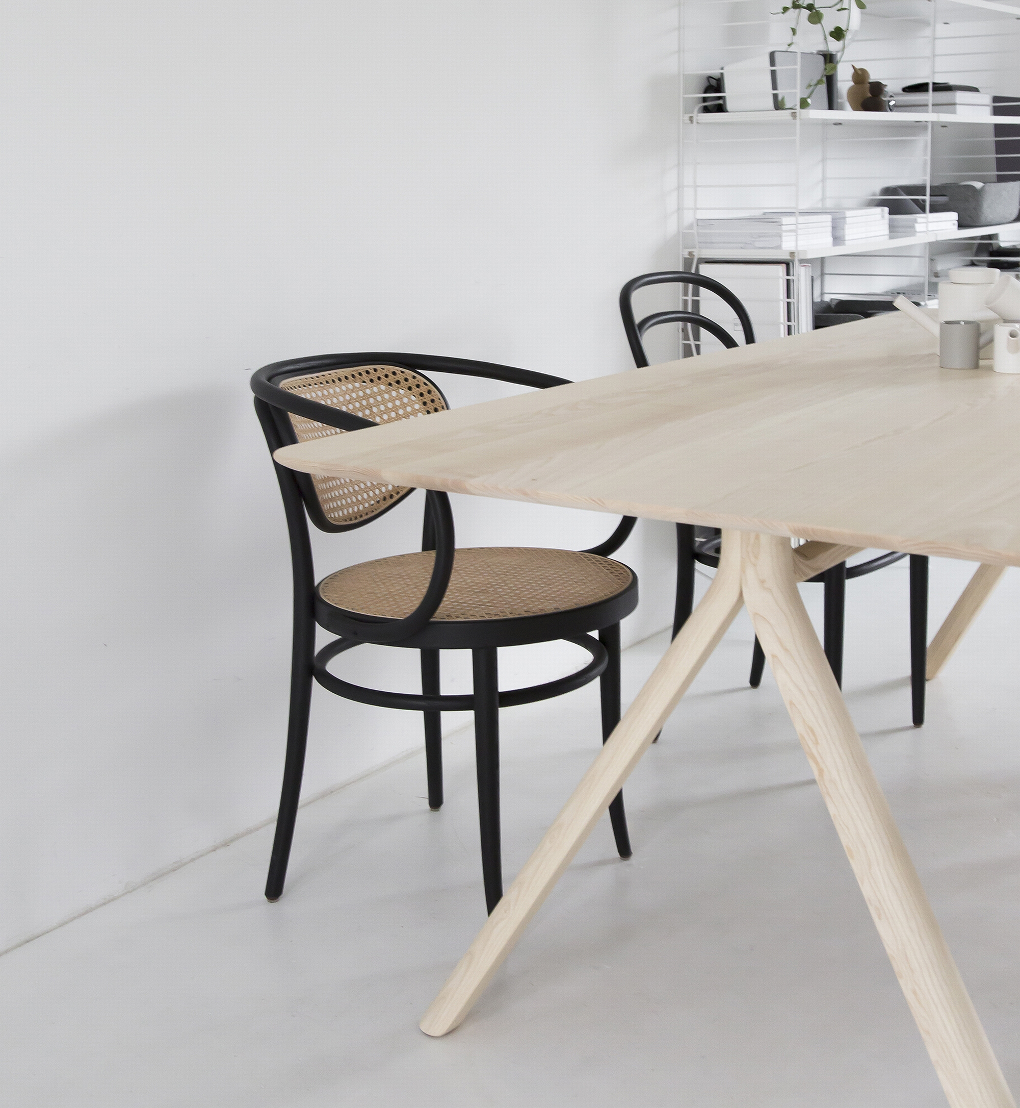 Thonet copyright beeldSTEIL Wen van Woudenberg 14 Thonet copyright beeldSTEIL Wen van Woudenberg 14